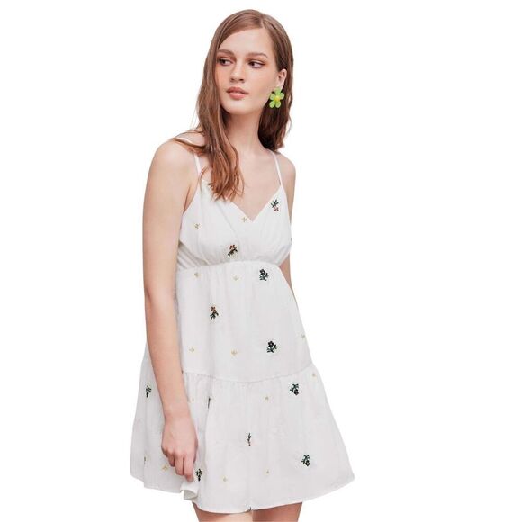 NWT Cider Floral Embroidered Mini Dress Medium - Picture 2 of 7